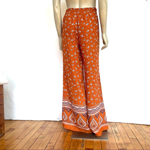Wide Leg Pants - Picture 4 of 5